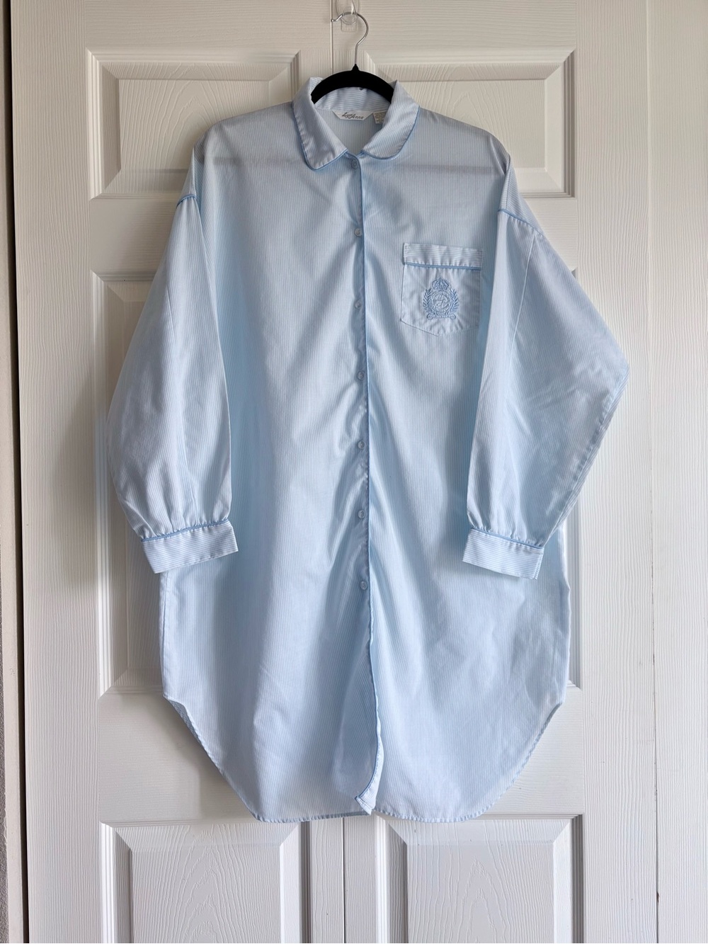 Shirt Dress Oversized Light Blue Button-Up Classic Silhouette Medium on Tag